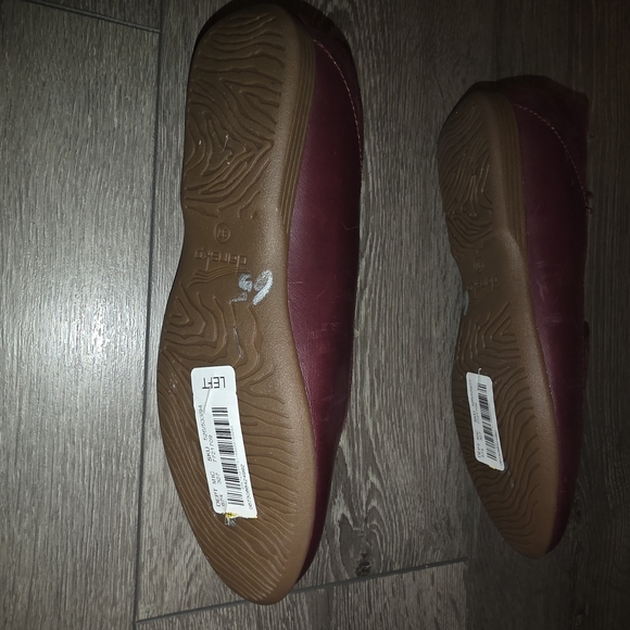 NWT- Dansko Elegant Burgundy Loafers for Women - Picture 9 of 9